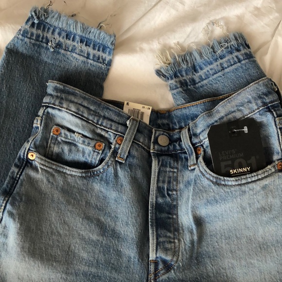 NWT! Levi’s 501 Skinny - Picture 1 of 6